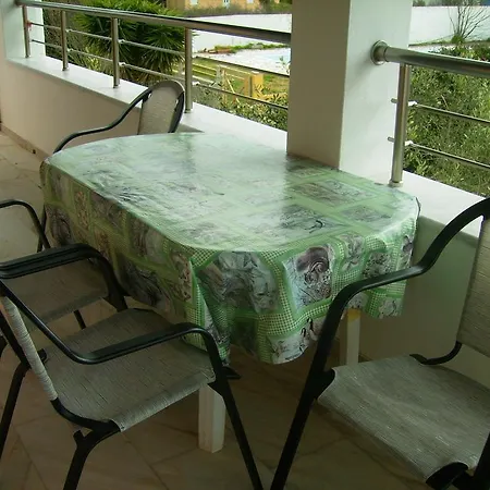 Apartamento Gerekos And *
